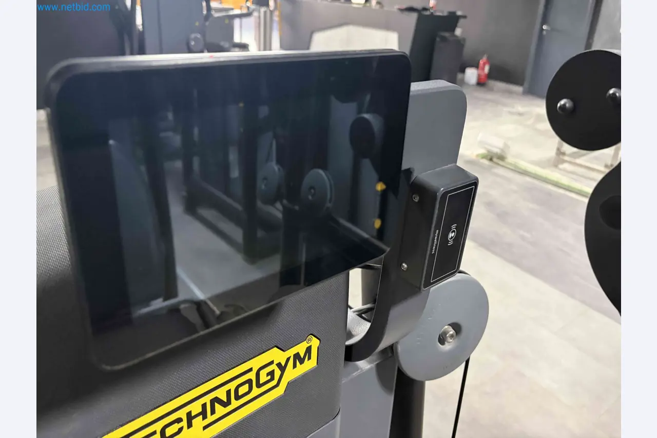 Auction of Used Technogym Gym Equipment – Professional Fitness Machines-12
