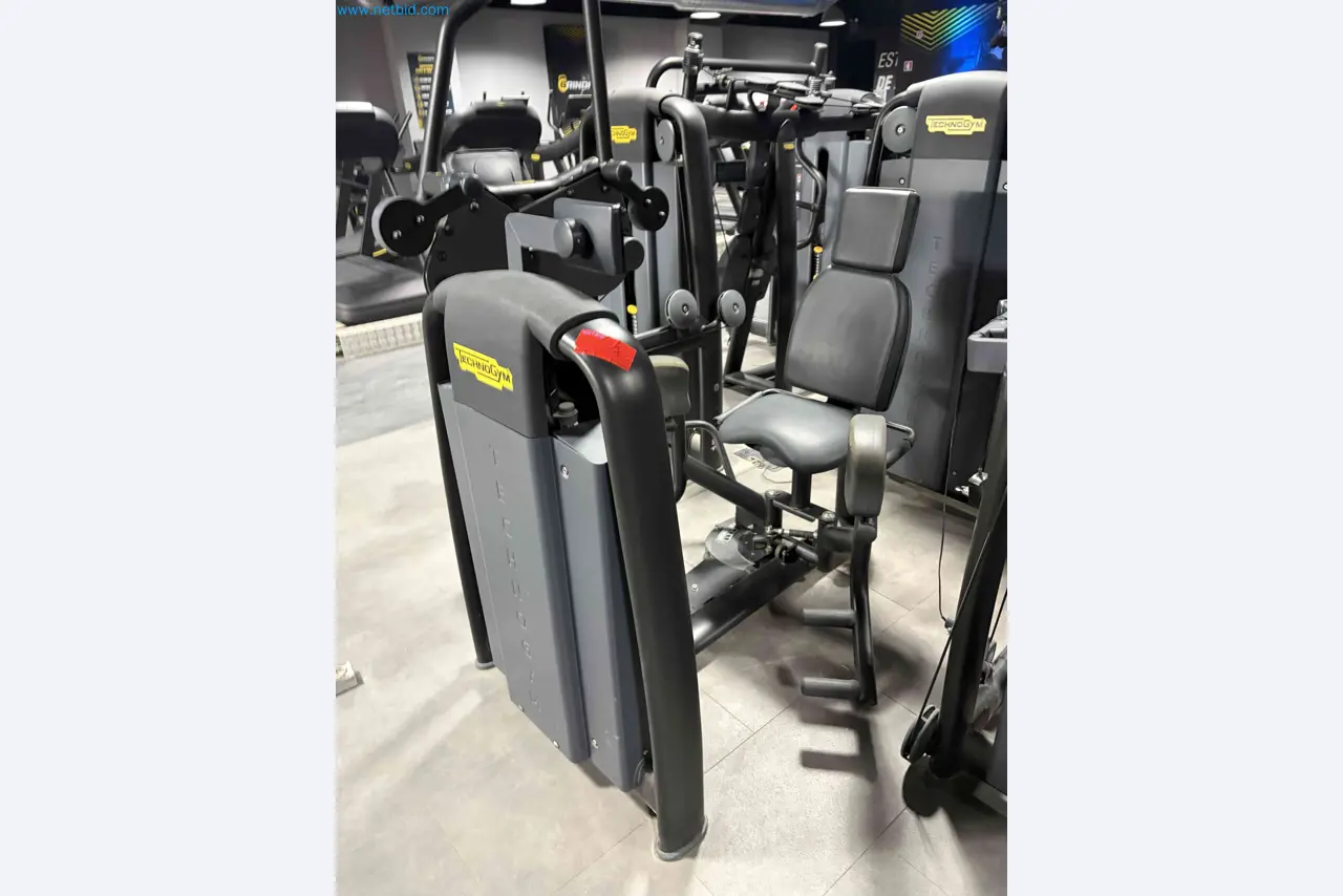 Auction of Used Technogym Gym Equipment – Professional Fitness Machines-13