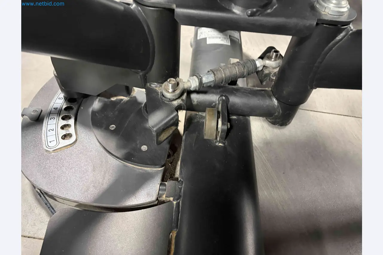 Auction of Used Technogym Gym Equipment – Professional Fitness Machines-8