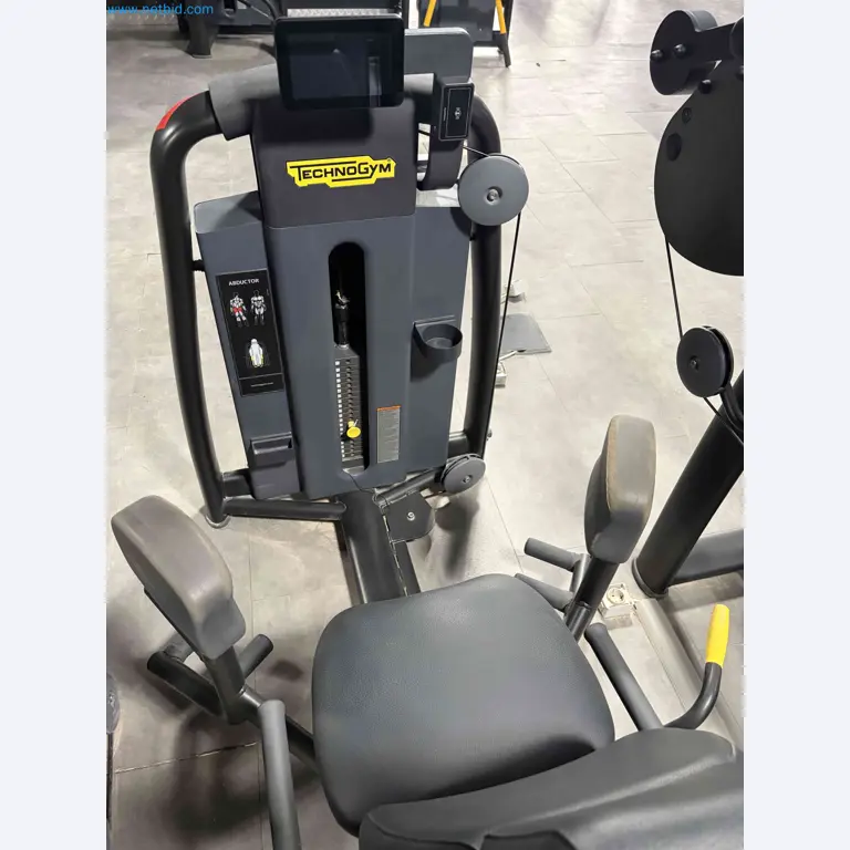 Auction of Used Technogym Gym Equipment – Professional Fitness Machines-9