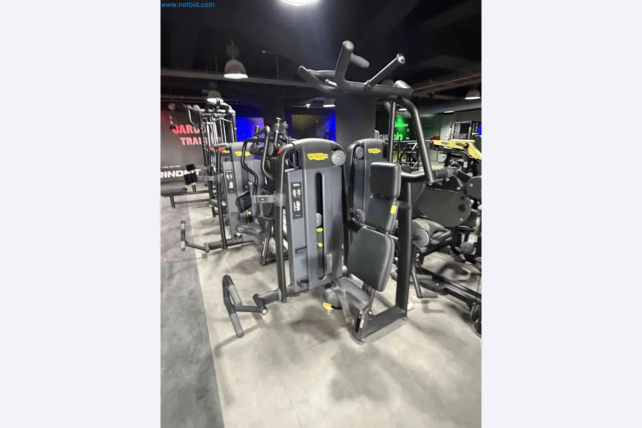 Auction of Used Technogym Gym Equipment – Professional Fitness Machines-3