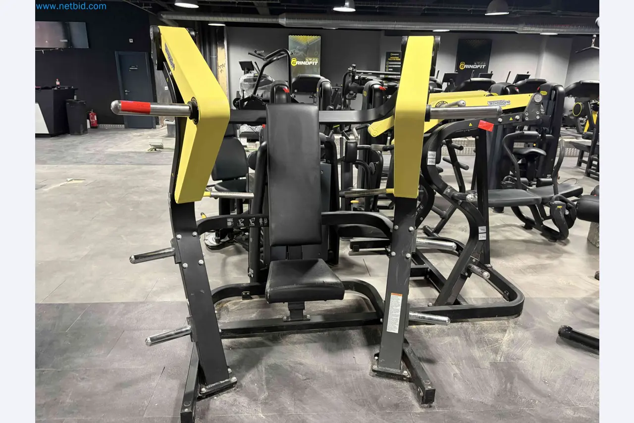 Dražba rabljene fitnes opreme Technogym - Profesionalna fitnes oprema-1