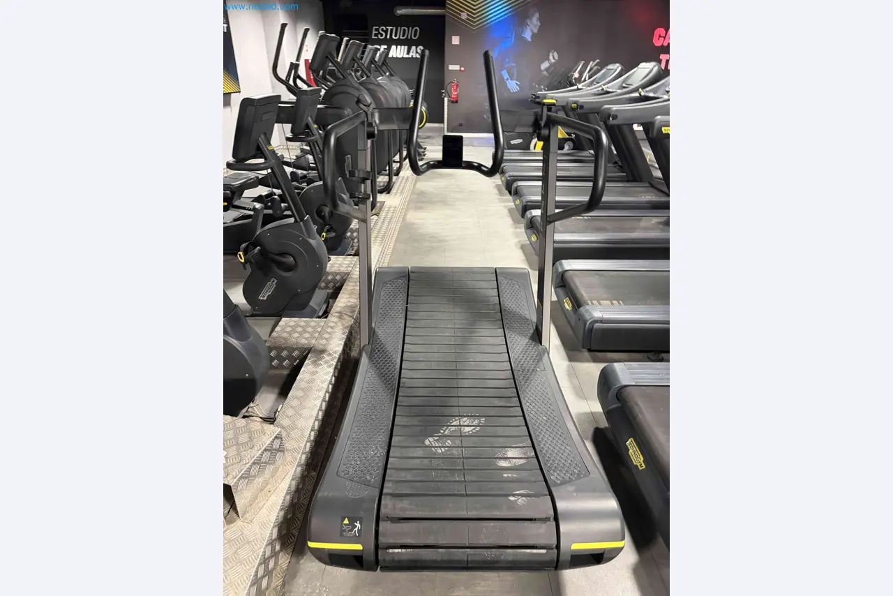 Dražba rabljene fitnes opreme Technogym - Profesionalna fitnes oprema-1