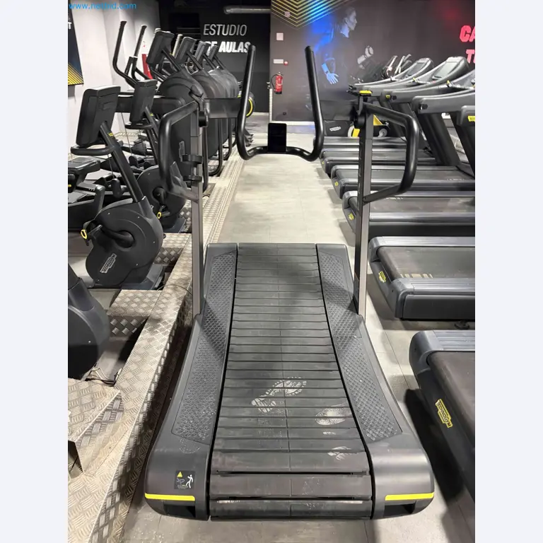 Dražba rabljene fitnes opreme Technogym - Profesionalna fitnes oprema-1