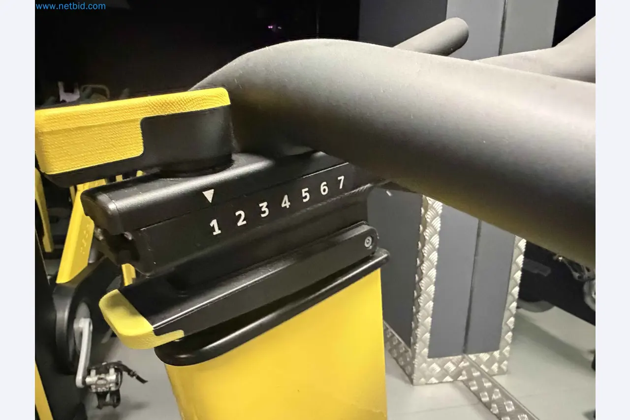 Leilão de Equipamentos de Ginásio Technogym Usados – Máquinas de Fitness Profissionais-6