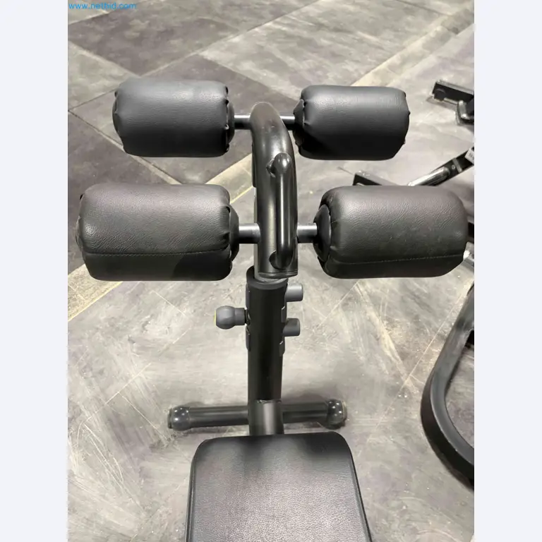 Vente aux enchères de matériel de fitness Technogym d'occasion - Appareils de fitness professionnels-6