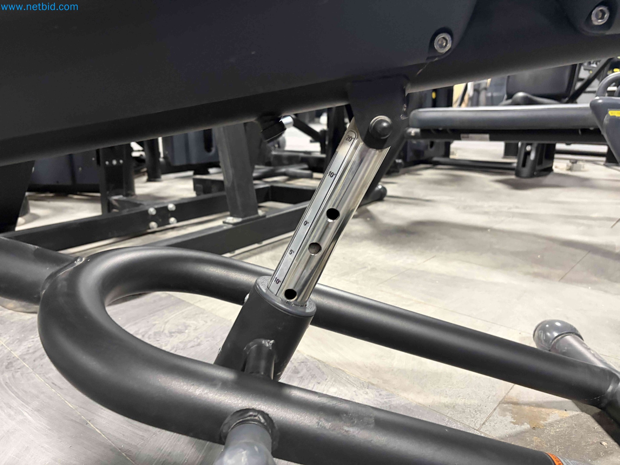 Auction of Used Technogym Gym Equipment – Professional Fitness Machines-7