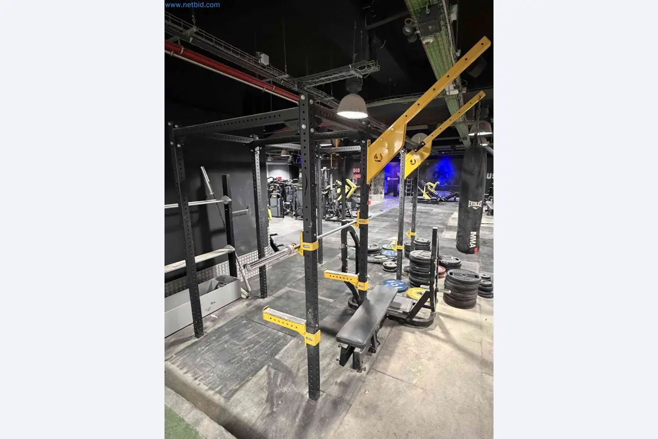 Subasta de Equipos de Gimnasio Technogym Usados – Máquinas Fitness Profesionales-9