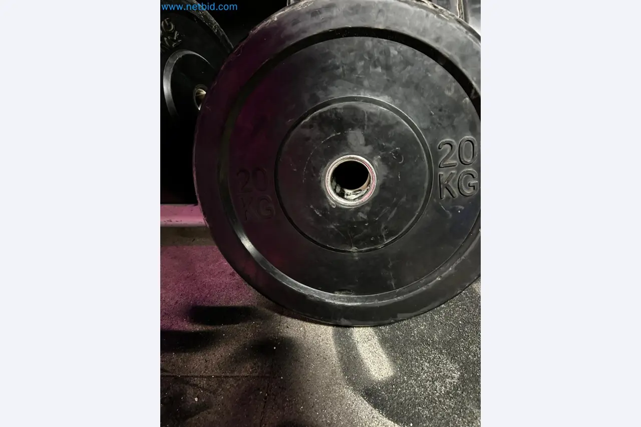 Leilão de Equipamentos de Ginásio Technogym Usados – Máquinas de Fitness Profissionais-12