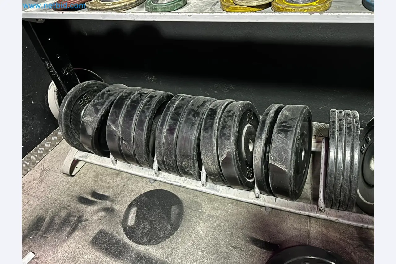 Leilão de Equipamentos de Ginásio Technogym Usados – Máquinas de Fitness Profissionais-14