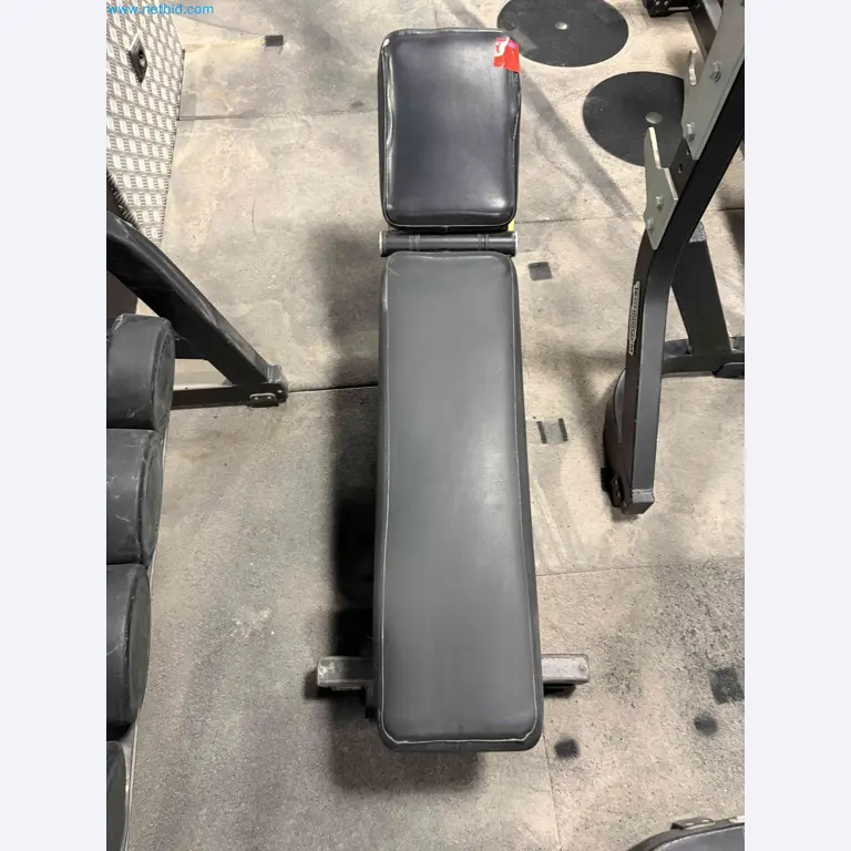 Leilão de Equipamentos de Ginásio Technogym Usados – Máquinas de Fitness Profissionais-2