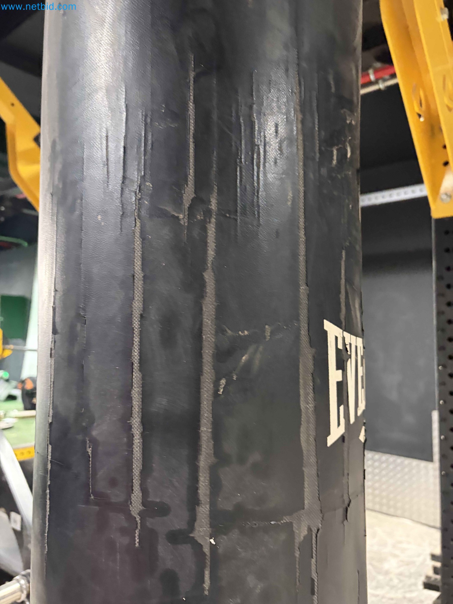 Auction of Used Technogym Gym Equipment – Professional Fitness Machines-12