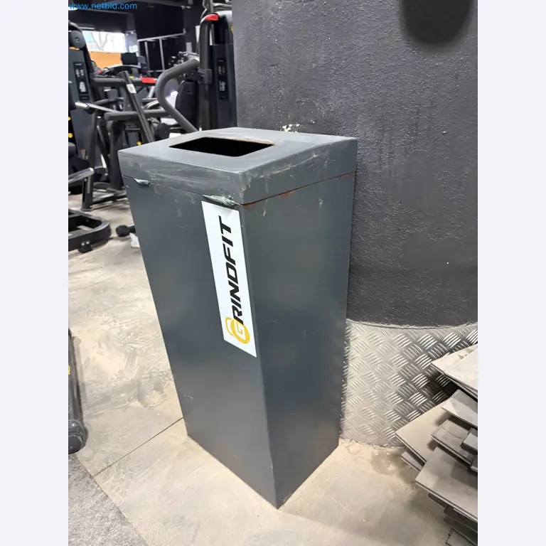 Vente aux enchères de matériel de fitness Technogym d'occasion - Appareils de fitness professionnels-27