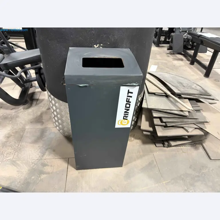 Vente aux enchères de matériel de fitness Technogym d'occasion - Appareils de fitness professionnels-30