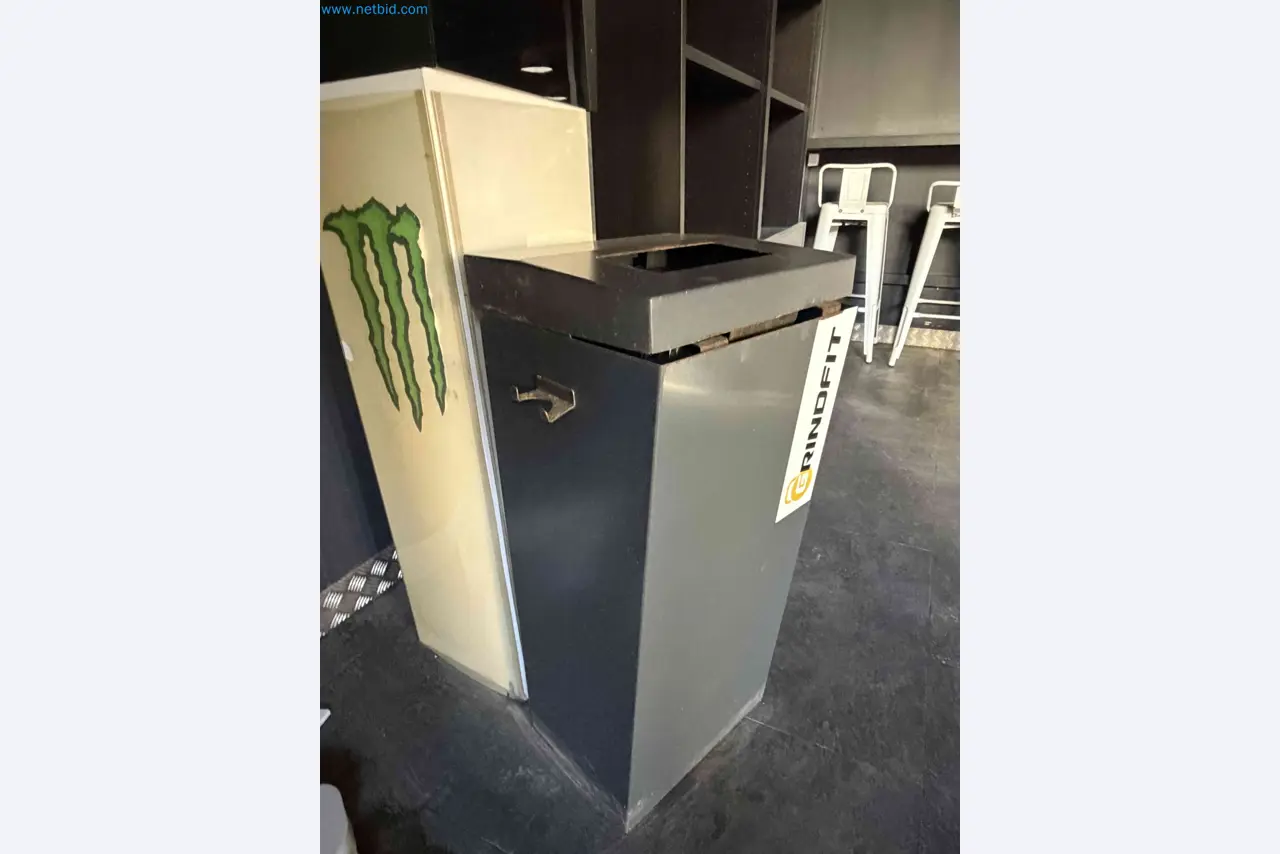 Vente aux enchères de matériel de fitness Technogym d'occasion - Appareils de fitness professionnels-33