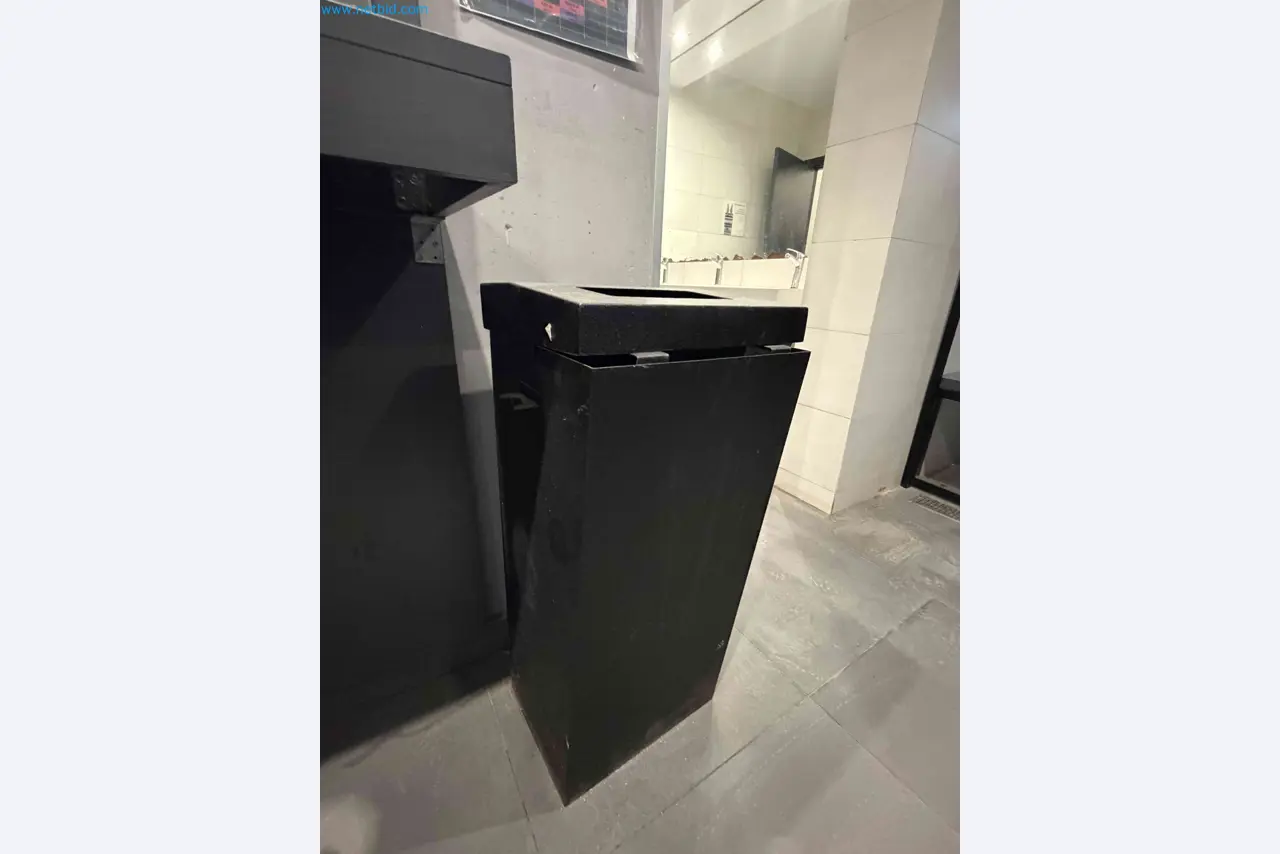 Vente aux enchères de matériel de fitness Technogym d'occasion - Appareils de fitness professionnels-35