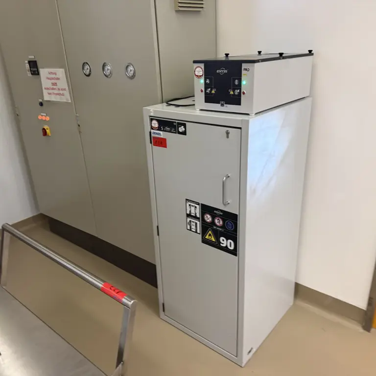 Gefahrgutschrank Denios S90.129.060.BDAC