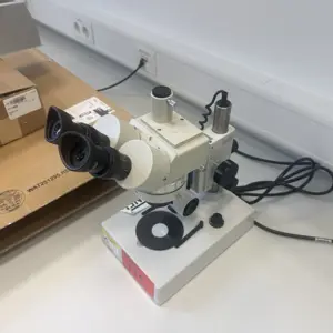 2 Auflichtmikroskope Hund/ Zeiss