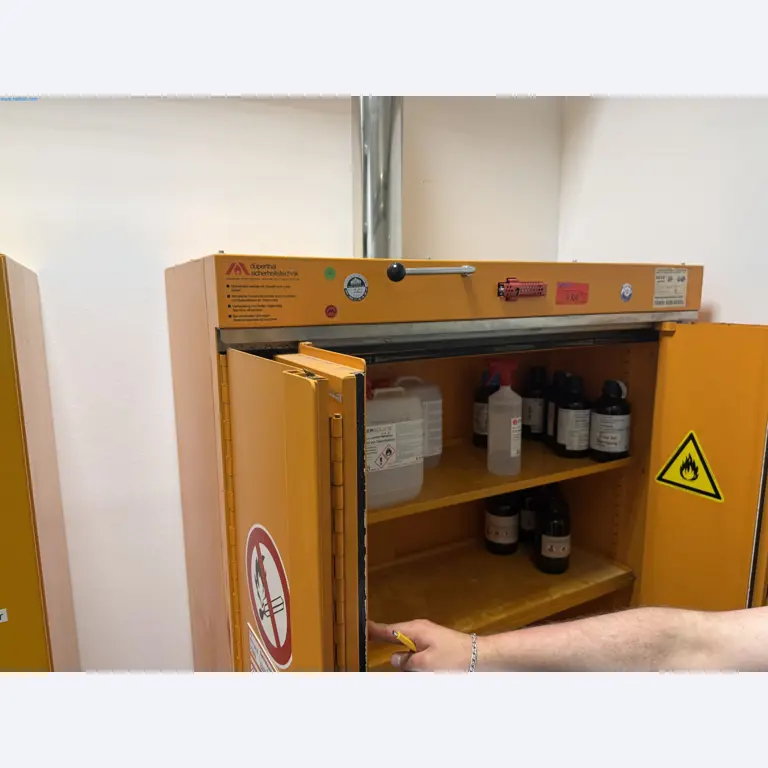 Pharmaceutical Manufacturing Facilities & Laboratory Equipment – Steiner Arzneimittel Berlin-3