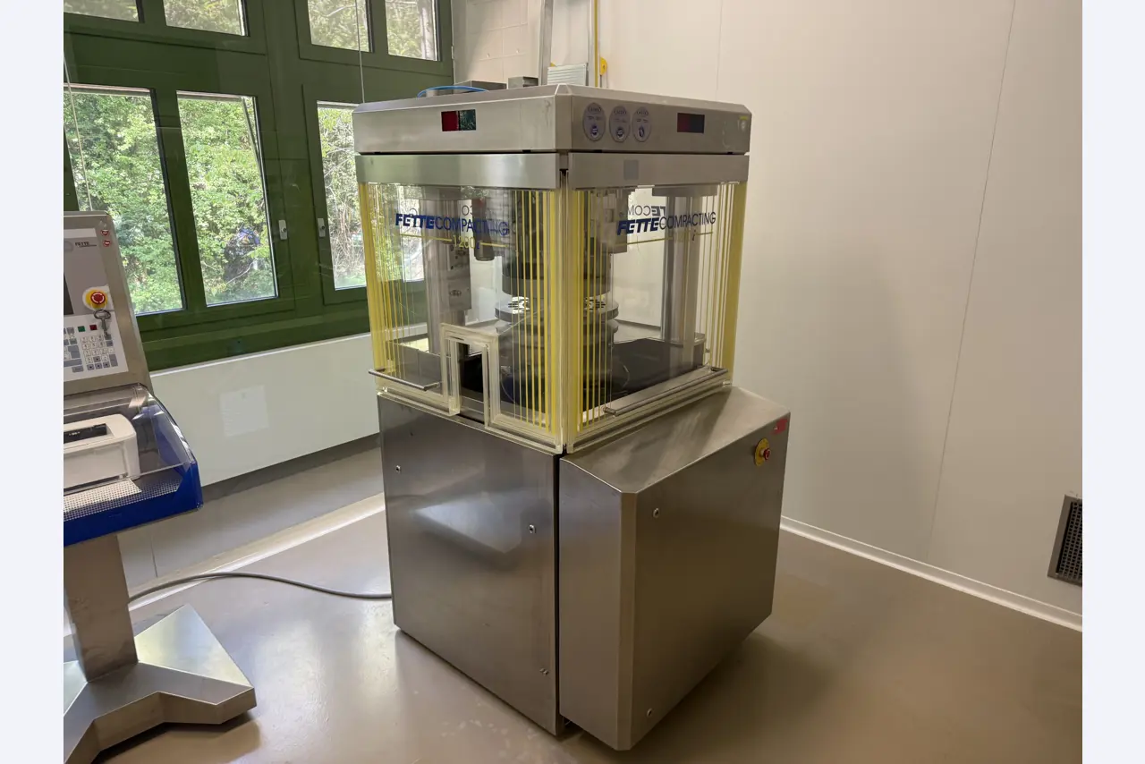 Pharma-Produktionsanlagen & Laborequipment – Steiner Arzneimittel Berlin-2