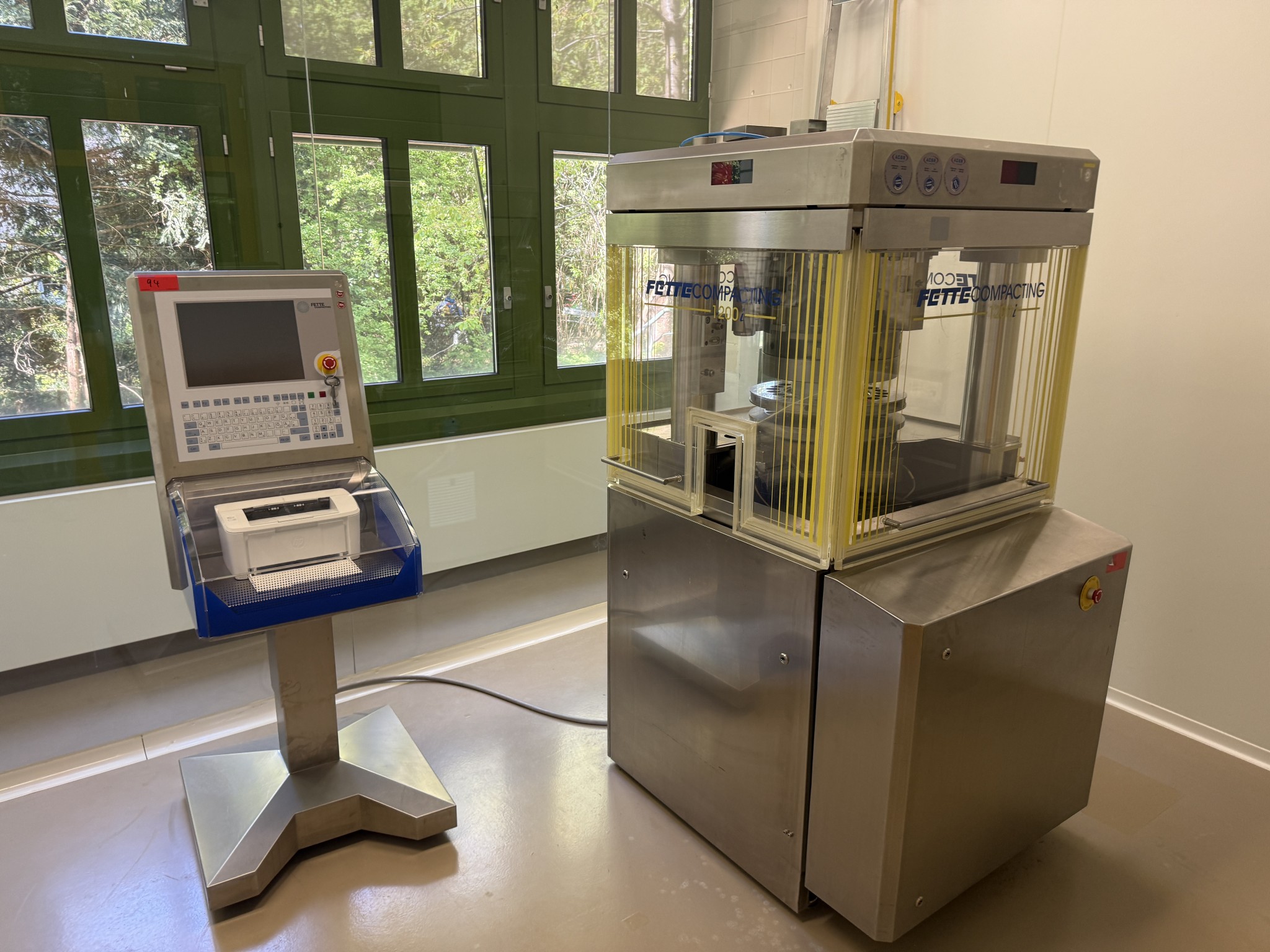 Pharma-Produktionsanlagen & Laborequipment – Steiner Arzneimittel Berlin-1