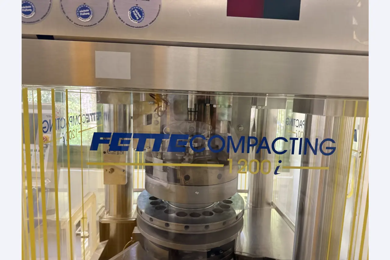 Pharma-Produktionsanlagen & Laborequipment – Steiner Arzneimittel Berlin-3