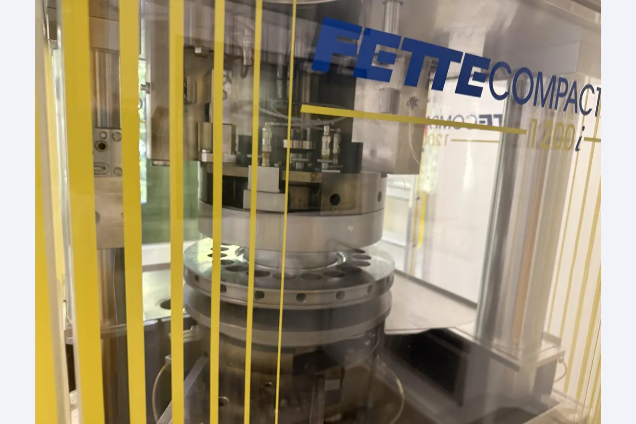 Pharma-Produktionsanlagen & Laborequipment – Steiner Arzneimittel Berlin-4