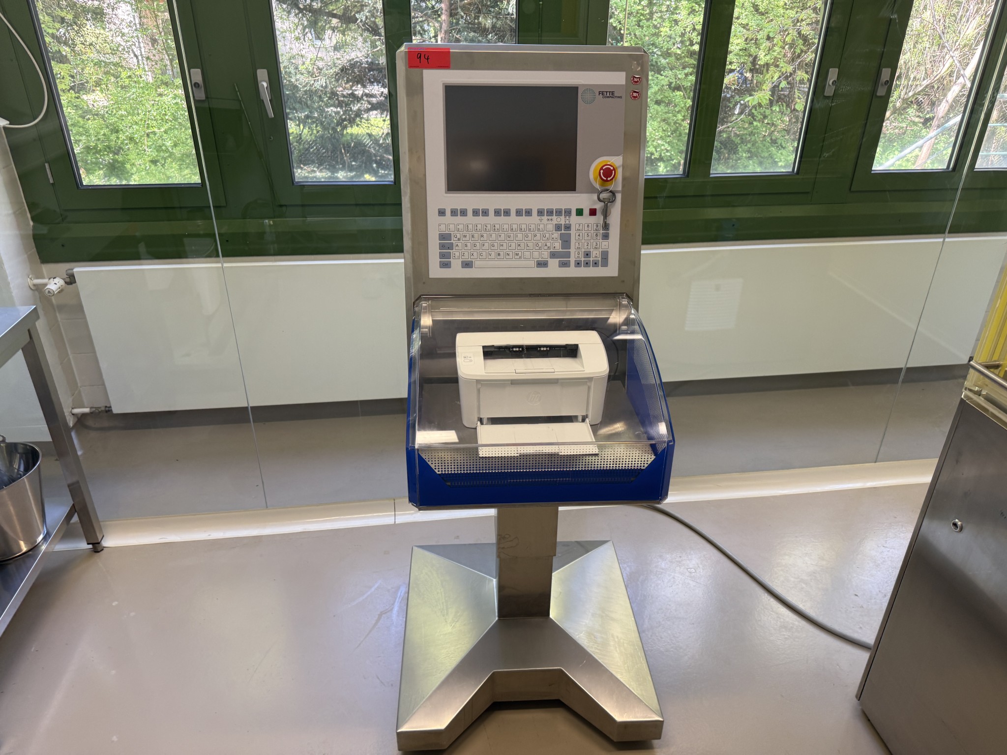 Pharma-Produktionsanlagen & Laborequipment – Steiner Arzneimittel Berlin-5