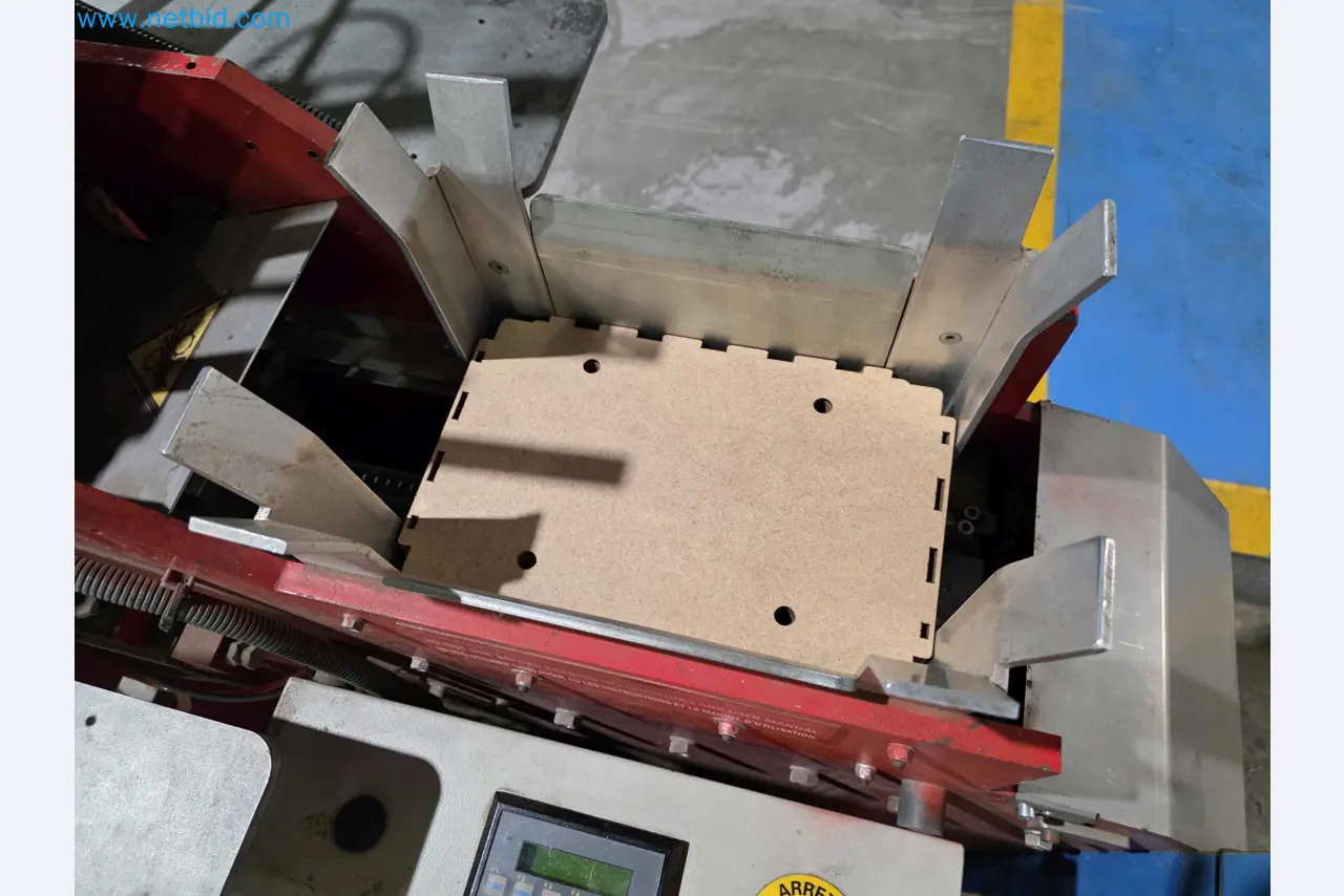 Likvidace podniku - Použité balicí stroje na balení ovoce a zeleniny (výrobní linka MDF)-10