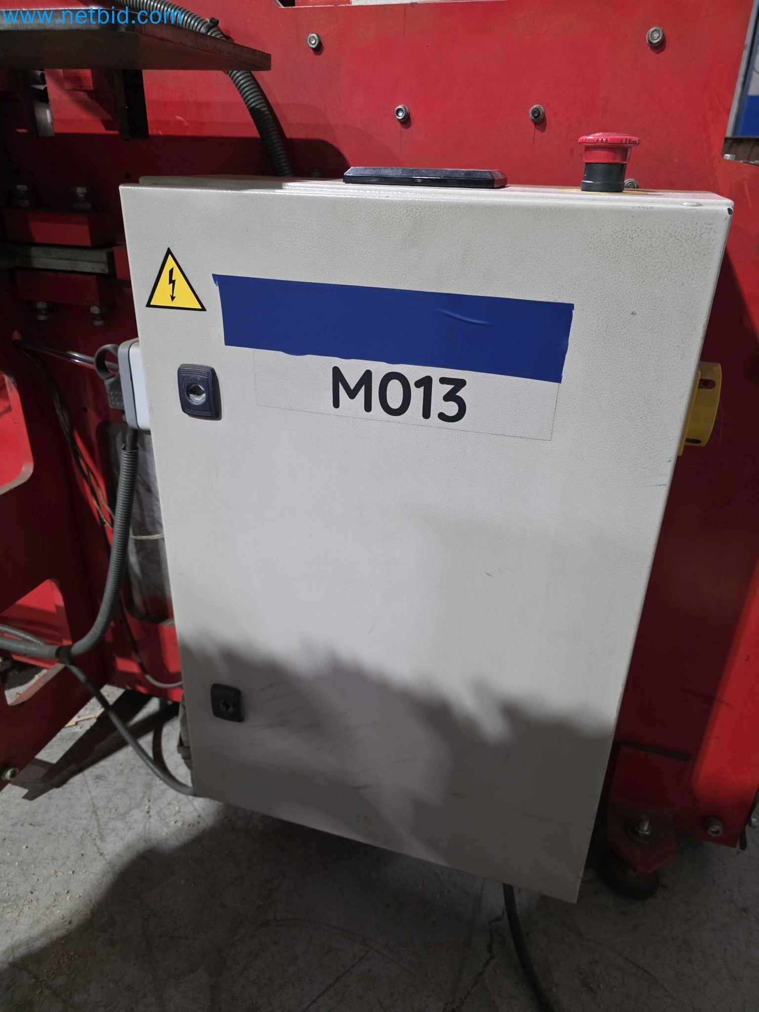 Factory Closure Auction – Used Packaging Machinery for Fresh Produce (MDF / Wood Fiber) Packaging Production Line-8