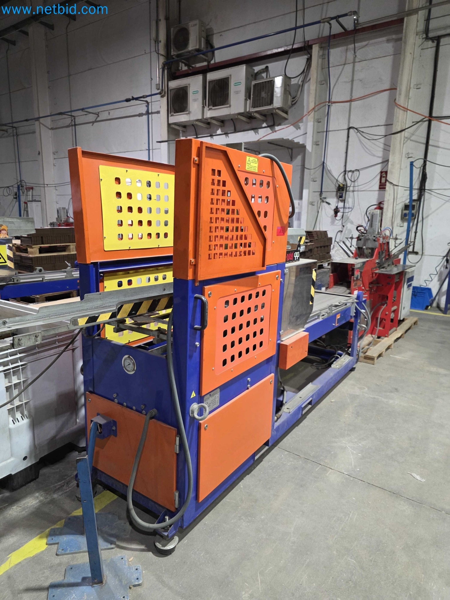 Factory Closure Auction – Used Packaging Machinery for Fresh Produce (MDF / Wood Fiber) Packaging Production Line-14