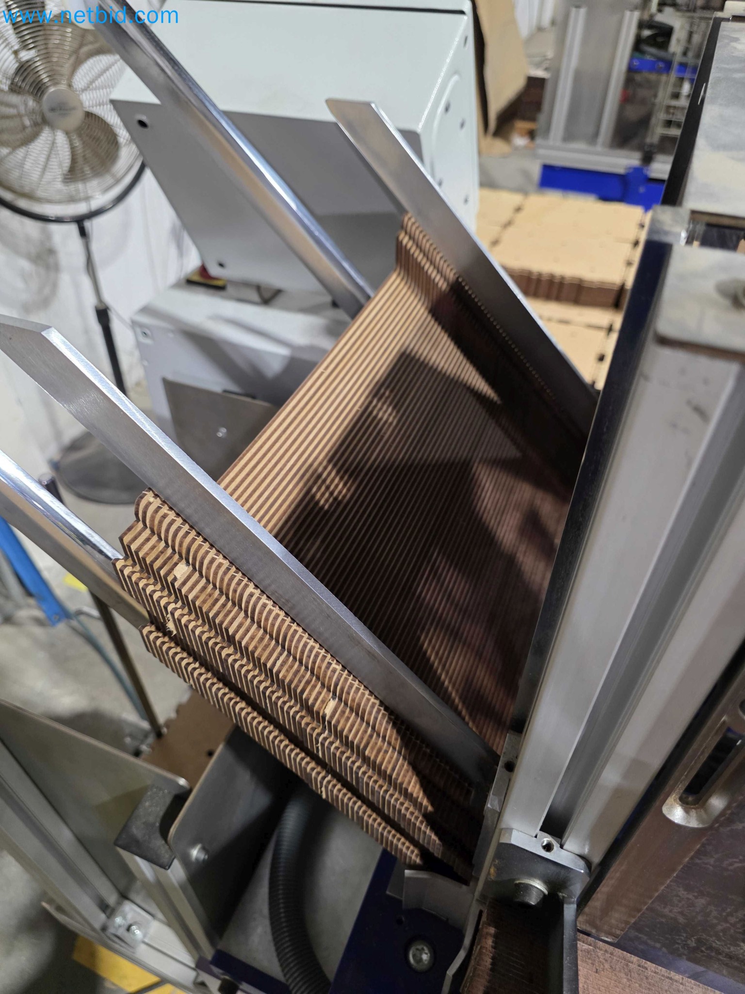 Likvidace podniku - Použité balicí stroje na balení ovoce a zeleniny (výrobní linka MDF)-8