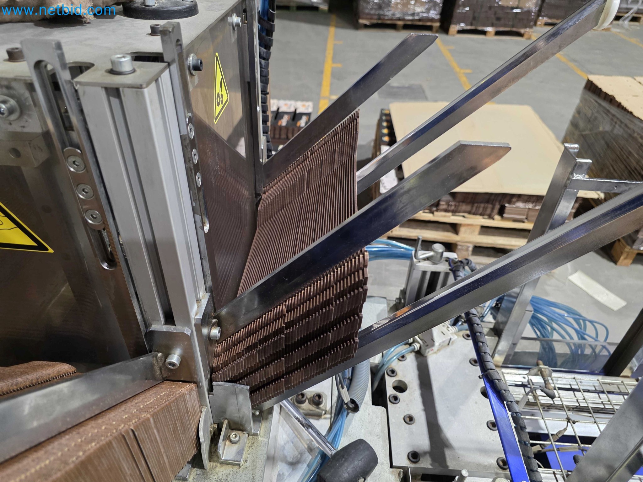 Likvidace podniku - Použité balicí stroje na balení ovoce a zeleniny (výrobní linka MDF)-8