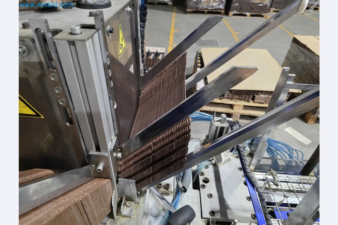 Likvidace podniku - Použité balicí stroje na balení ovoce a zeleniny (výrobní linka MDF)-8