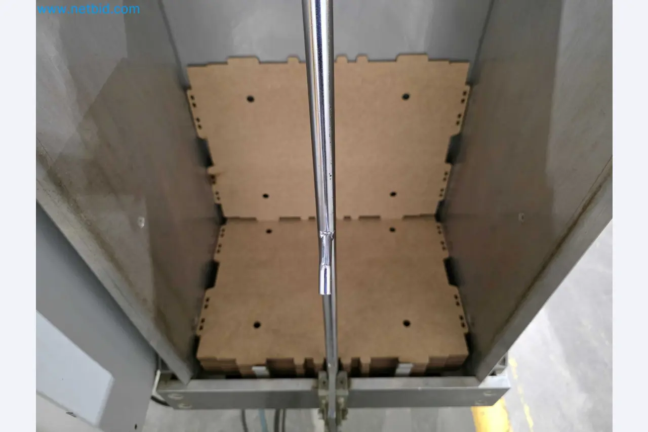 Likvidace podniku - Použité balicí stroje na balení ovoce a zeleniny (výrobní linka MDF)-9