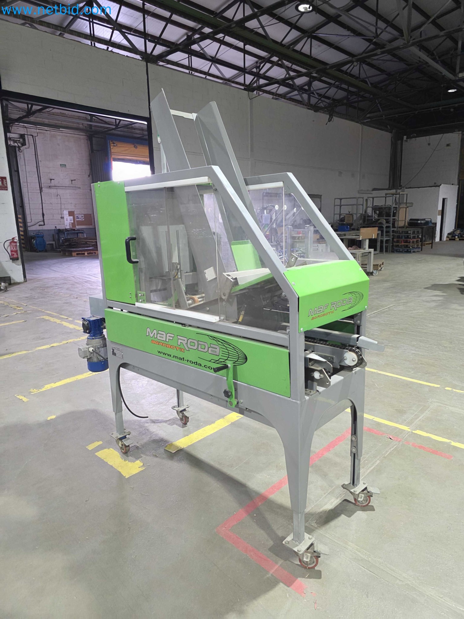 Likvidace podniku - Použité balicí stroje na balení ovoce a zeleniny (výrobní linka MDF)-4