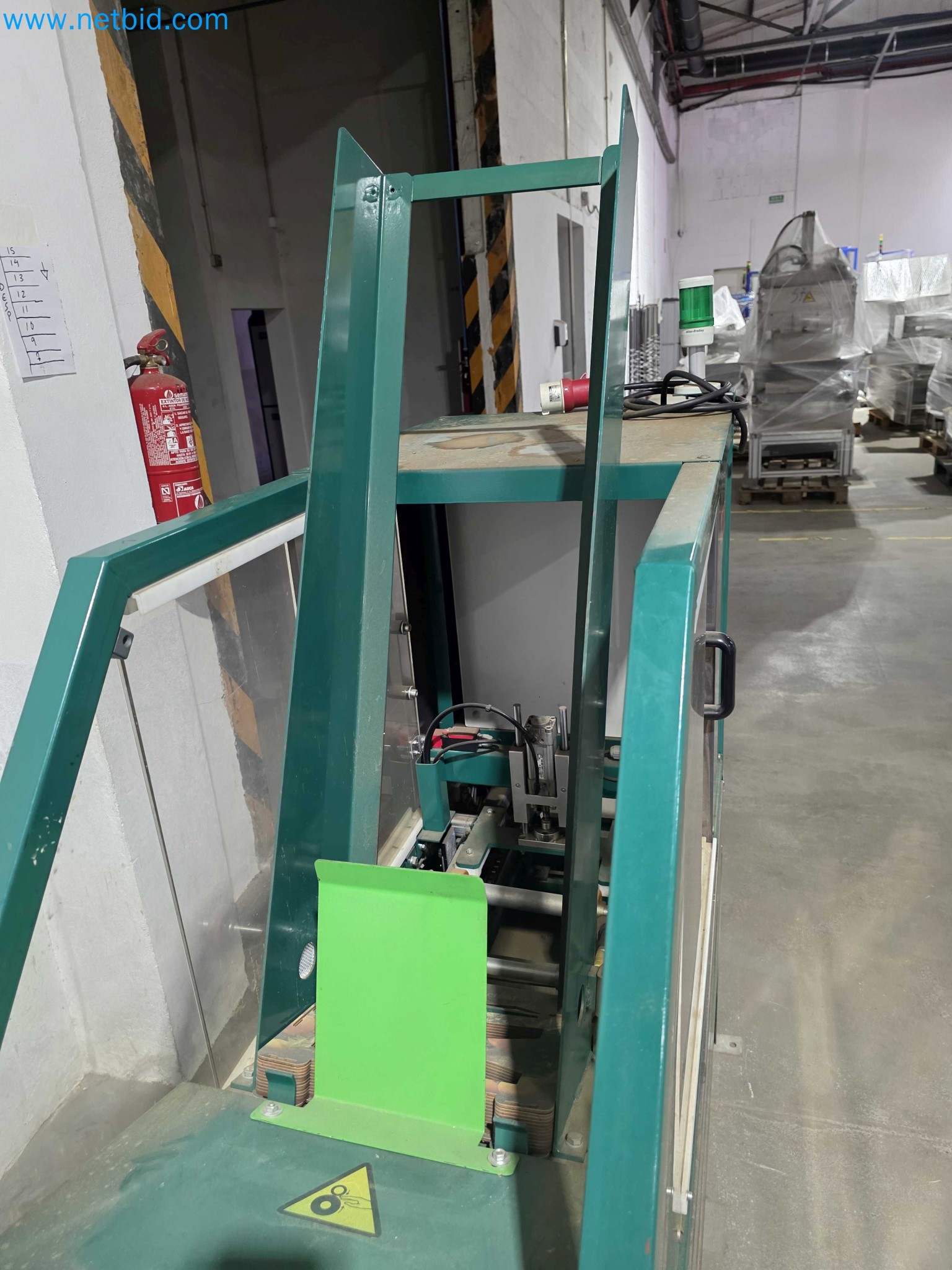 Likvidace podniku - Použité balicí stroje na balení ovoce a zeleniny (výrobní linka MDF)-8