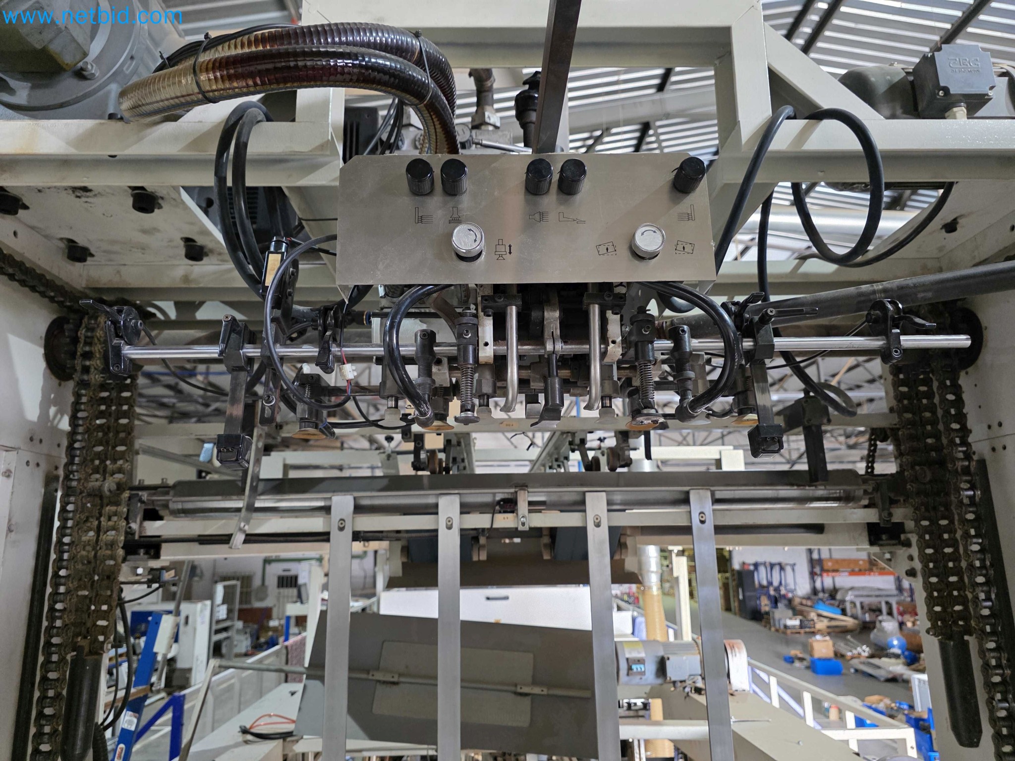 Likvidace podniku - Použité balicí stroje na balení ovoce a zeleniny (výrobní linka MDF)-13