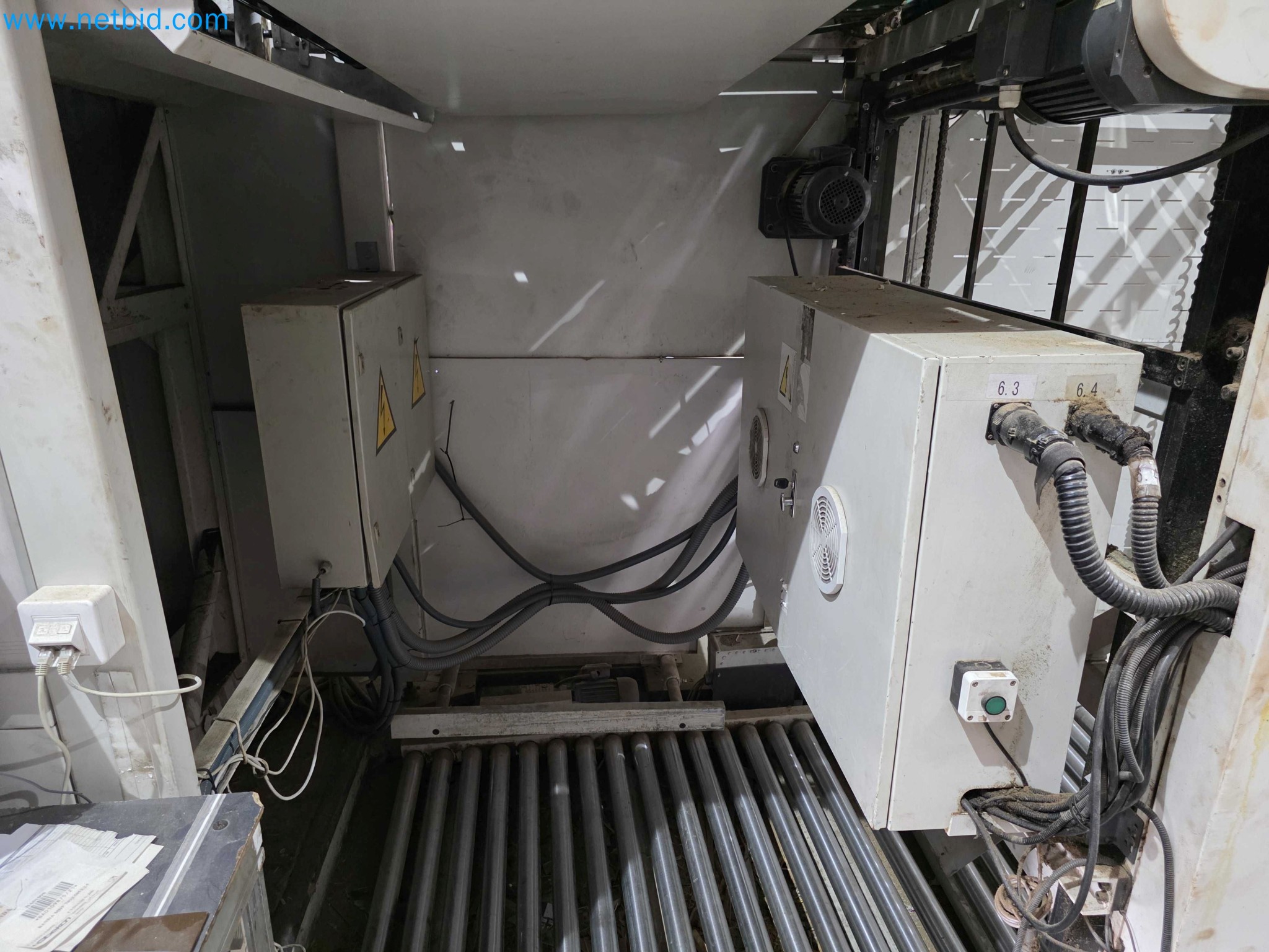 Likvidace podniku - Použité balicí stroje na balení ovoce a zeleniny (výrobní linka MDF)-48