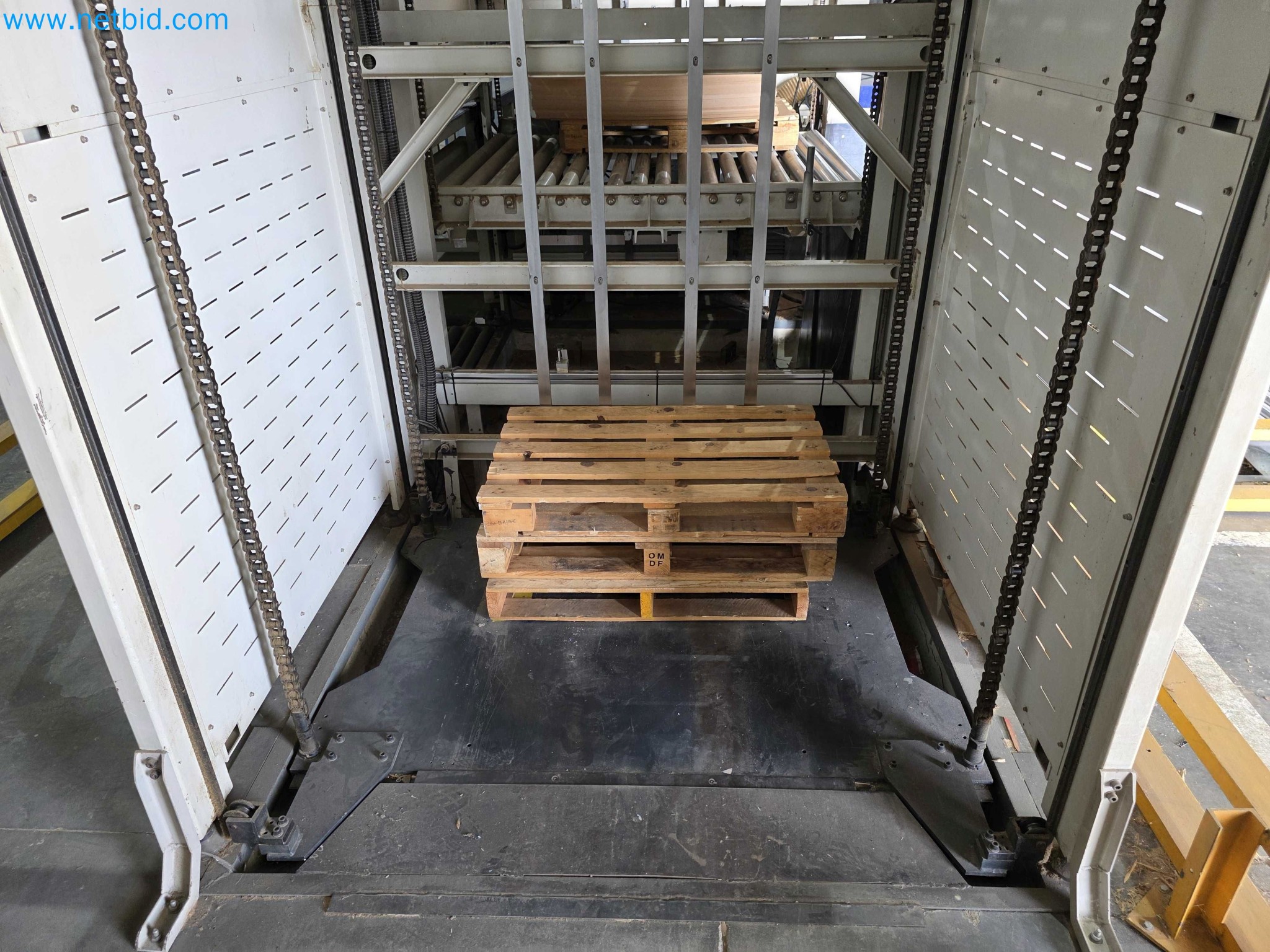 Likvidace podniku - Použité balicí stroje na balení ovoce a zeleniny (výrobní linka MDF)-9