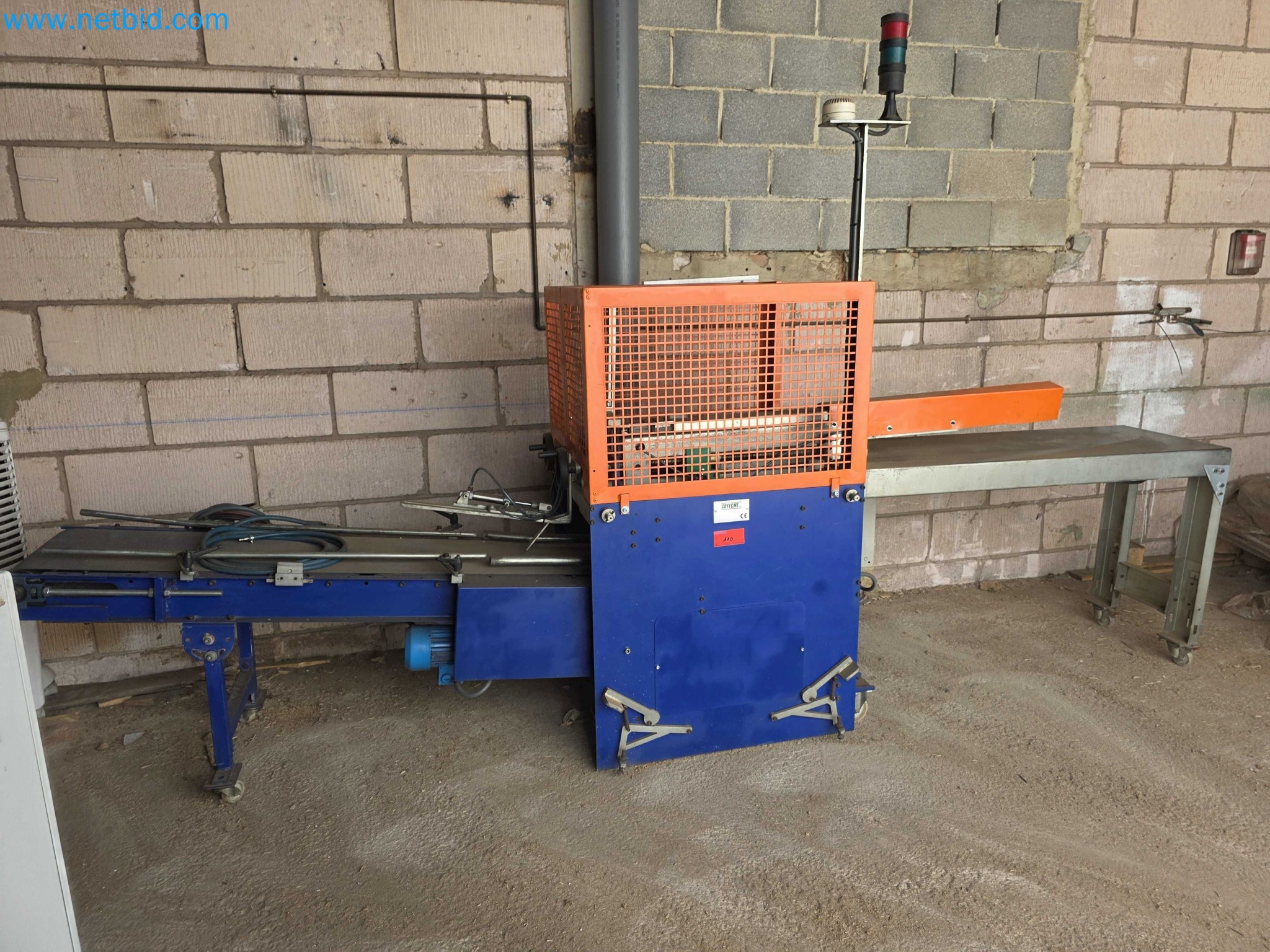 Likvidace podniku - Použité balicí stroje na balení ovoce a zeleniny (výrobní linka MDF)-3