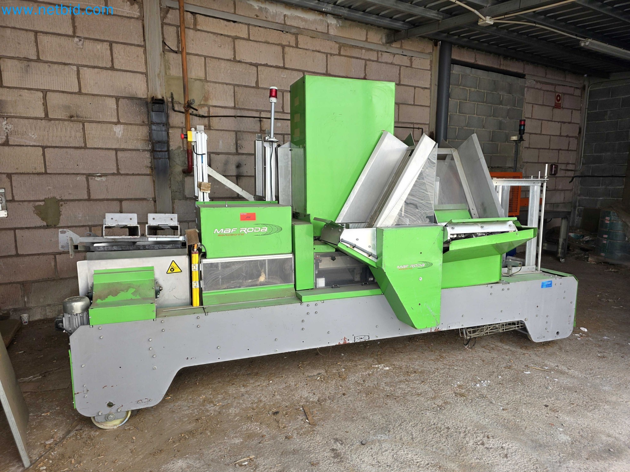 Likvidace podniku - Použité balicí stroje na balení ovoce a zeleniny (výrobní linka MDF)-3