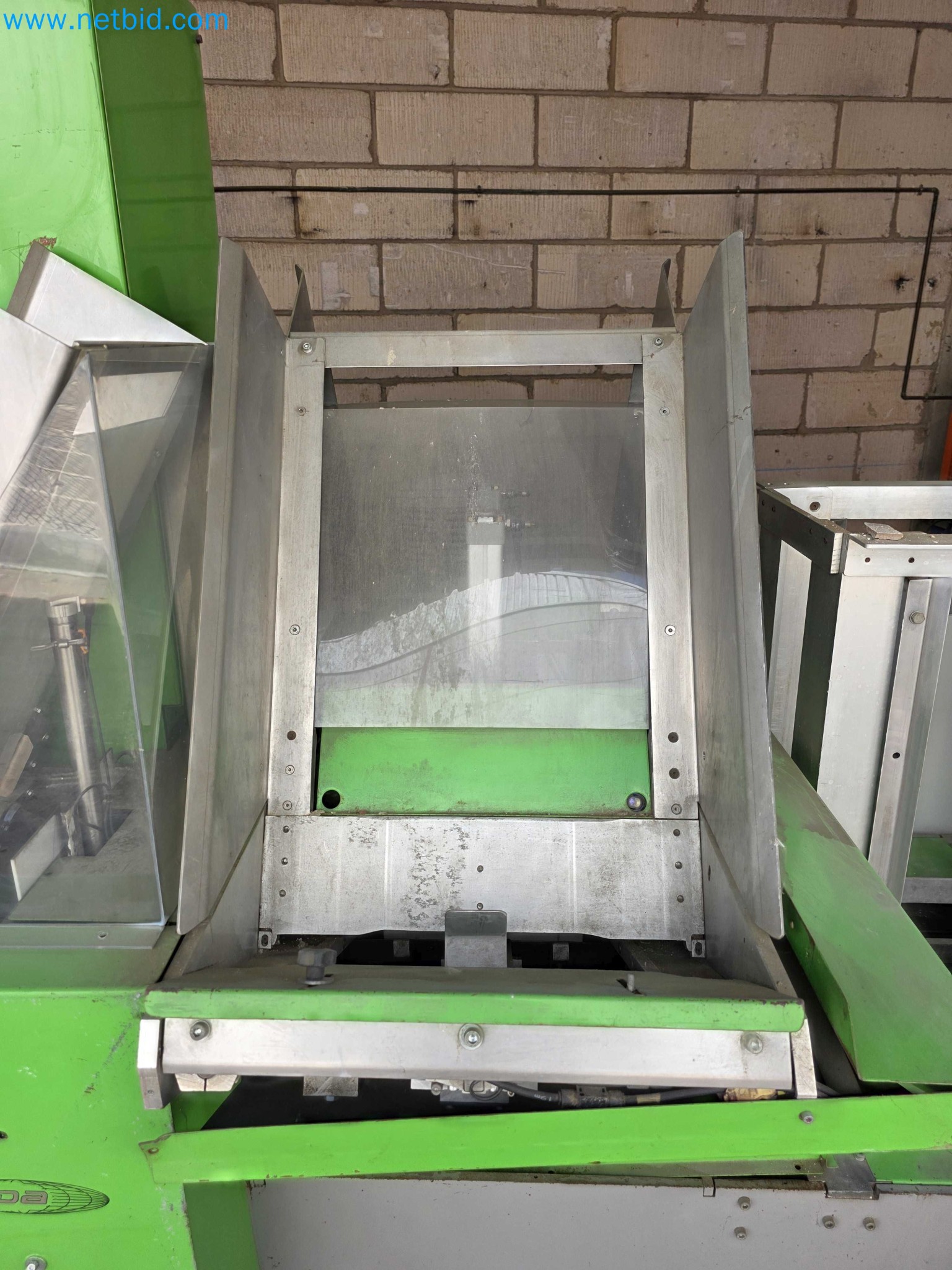 Likvidace podniku - Použité balicí stroje na balení ovoce a zeleniny (výrobní linka MDF)-6