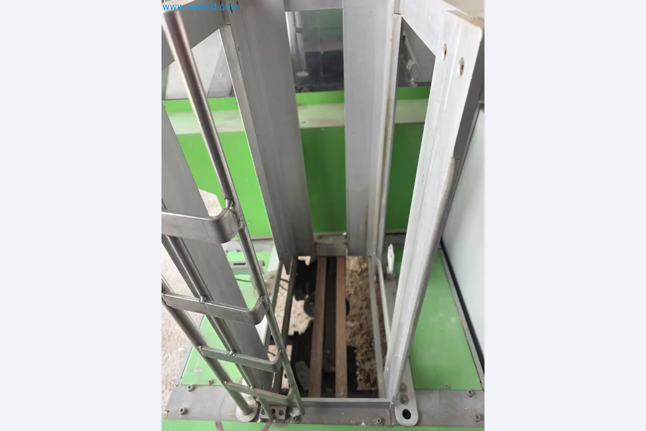 Likvidace podniku - Použité balicí stroje na balení ovoce a zeleniny (výrobní linka MDF)-7