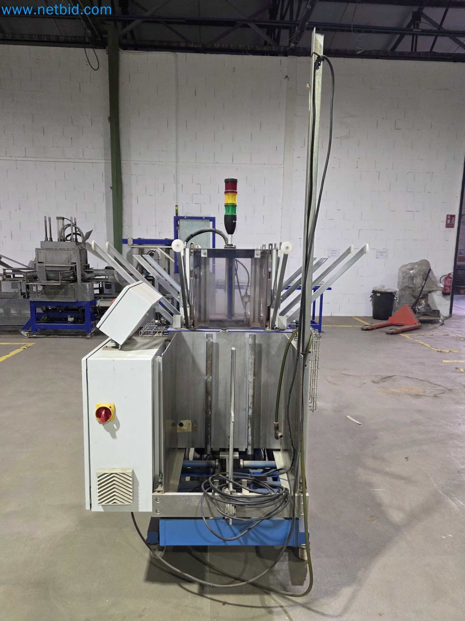 Likvidace podniku - Použité balicí stroje na balení ovoce a zeleniny (výrobní linka MDF)-3