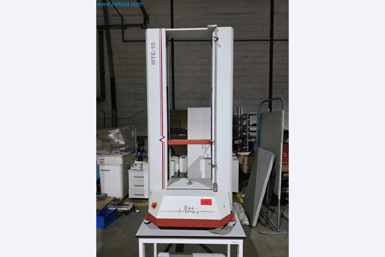 Likvidace podniku - Použité balicí stroje na balení ovoce a zeleniny (výrobní linka MDF)-1