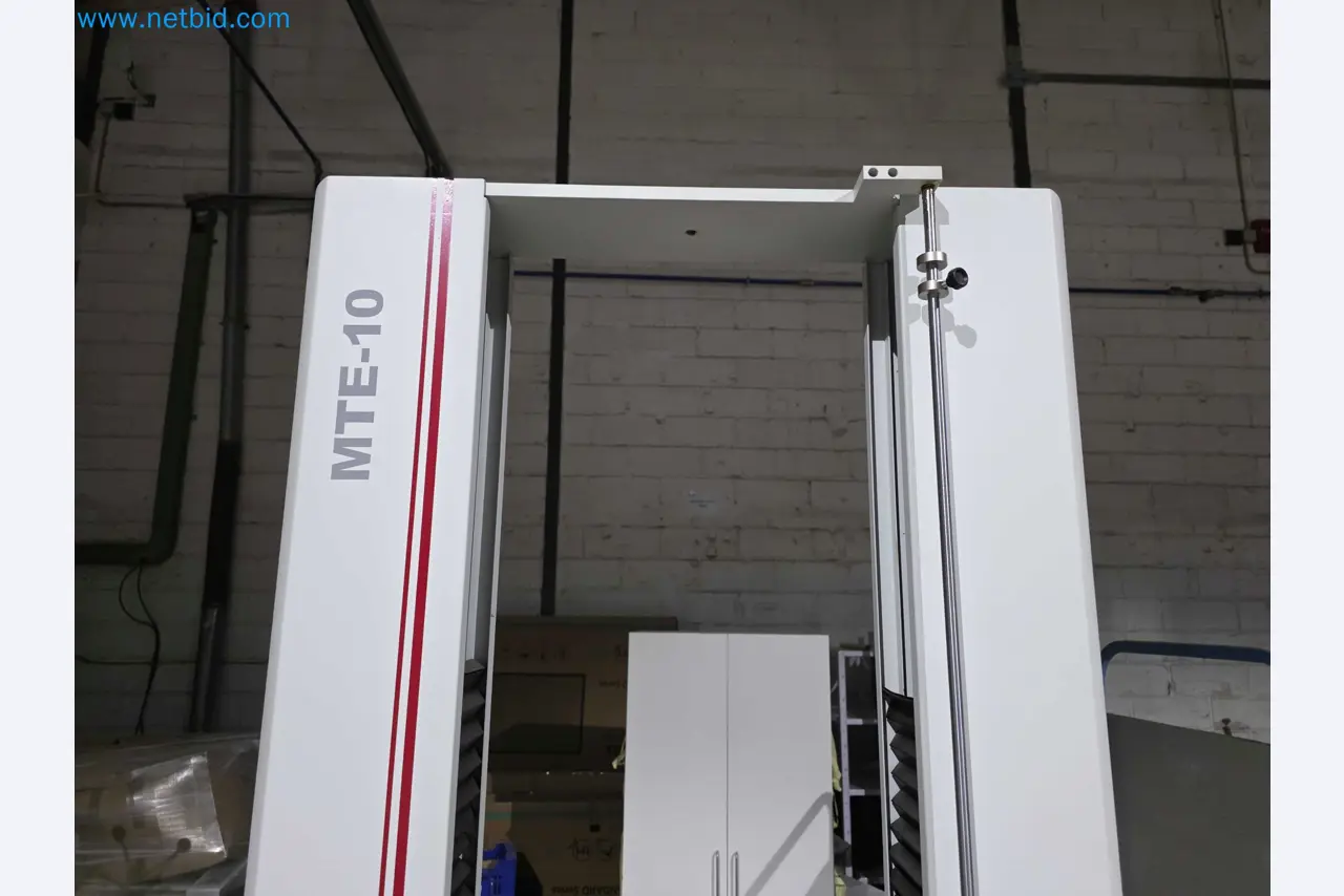 Likvidace podniku - Použité balicí stroje na balení ovoce a zeleniny (výrobní linka MDF)-4