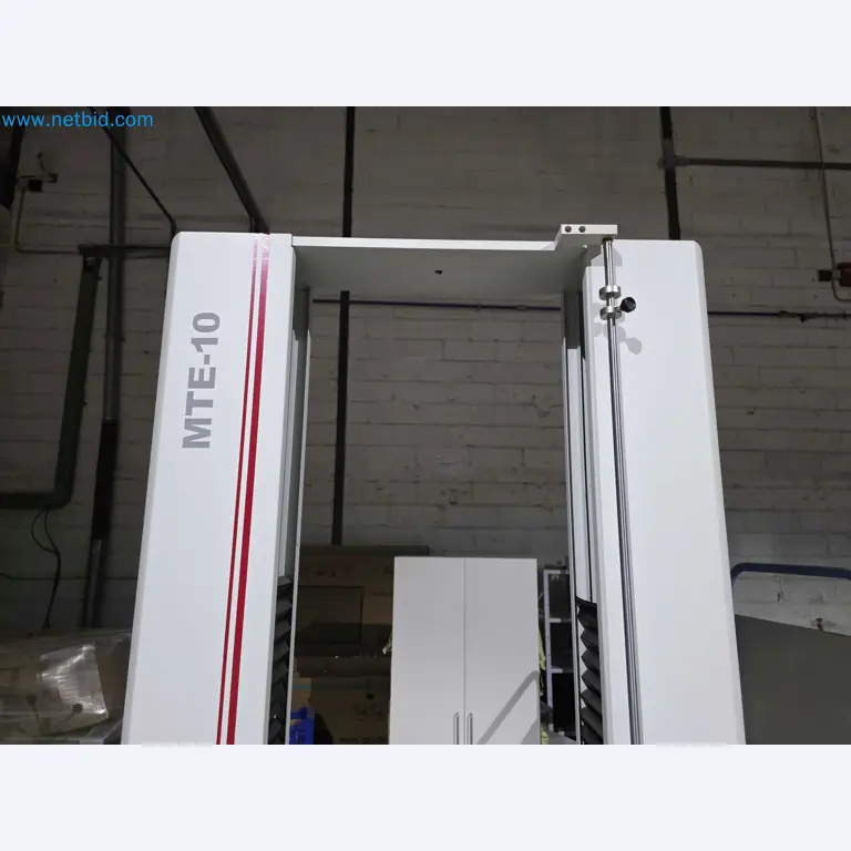 Likvidace podniku - Použité balicí stroje na balení ovoce a zeleniny (výrobní linka MDF)-4