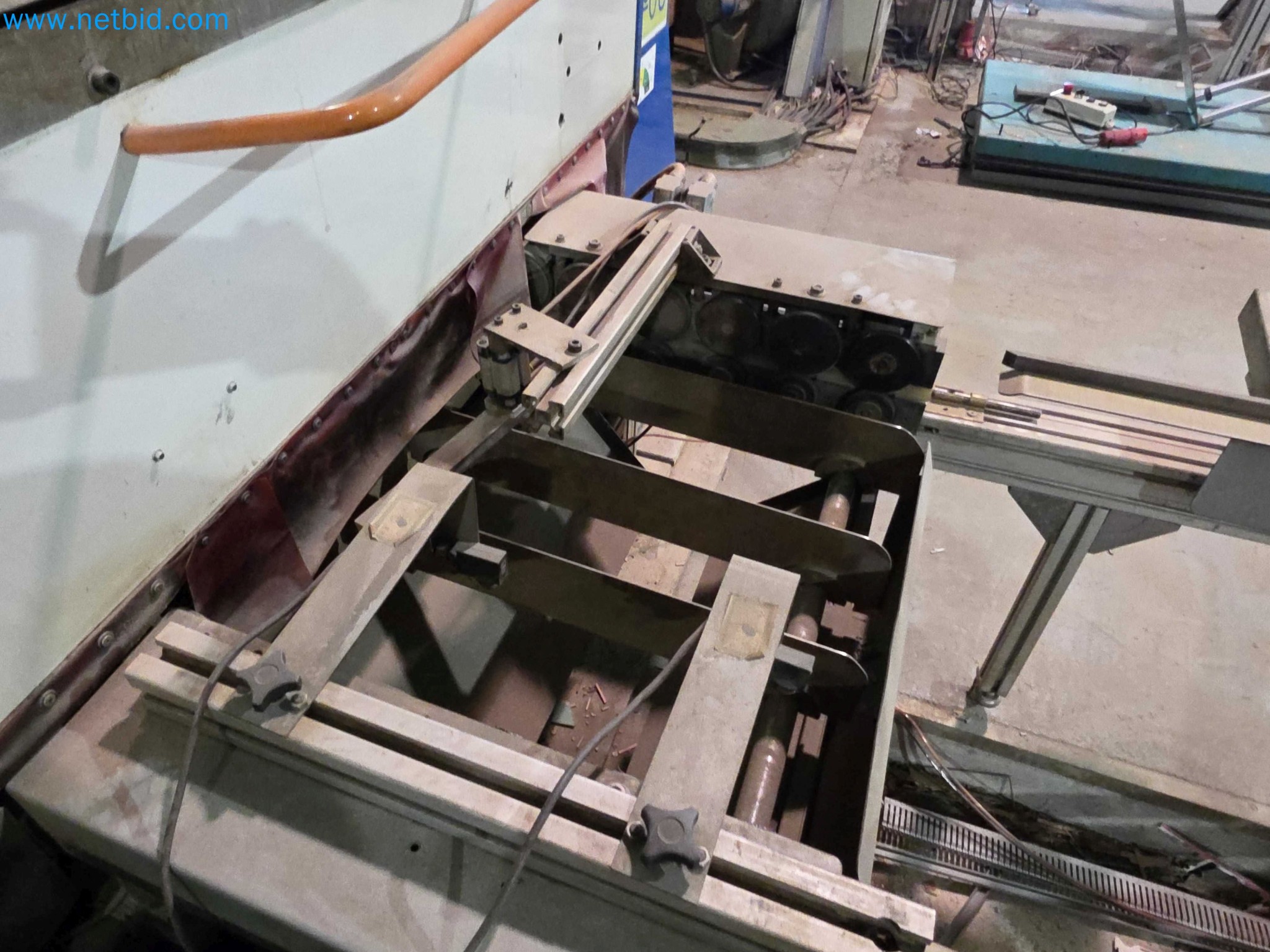 Likvidace podniku - Použité balicí stroje na balení ovoce a zeleniny (výrobní linka MDF)-5