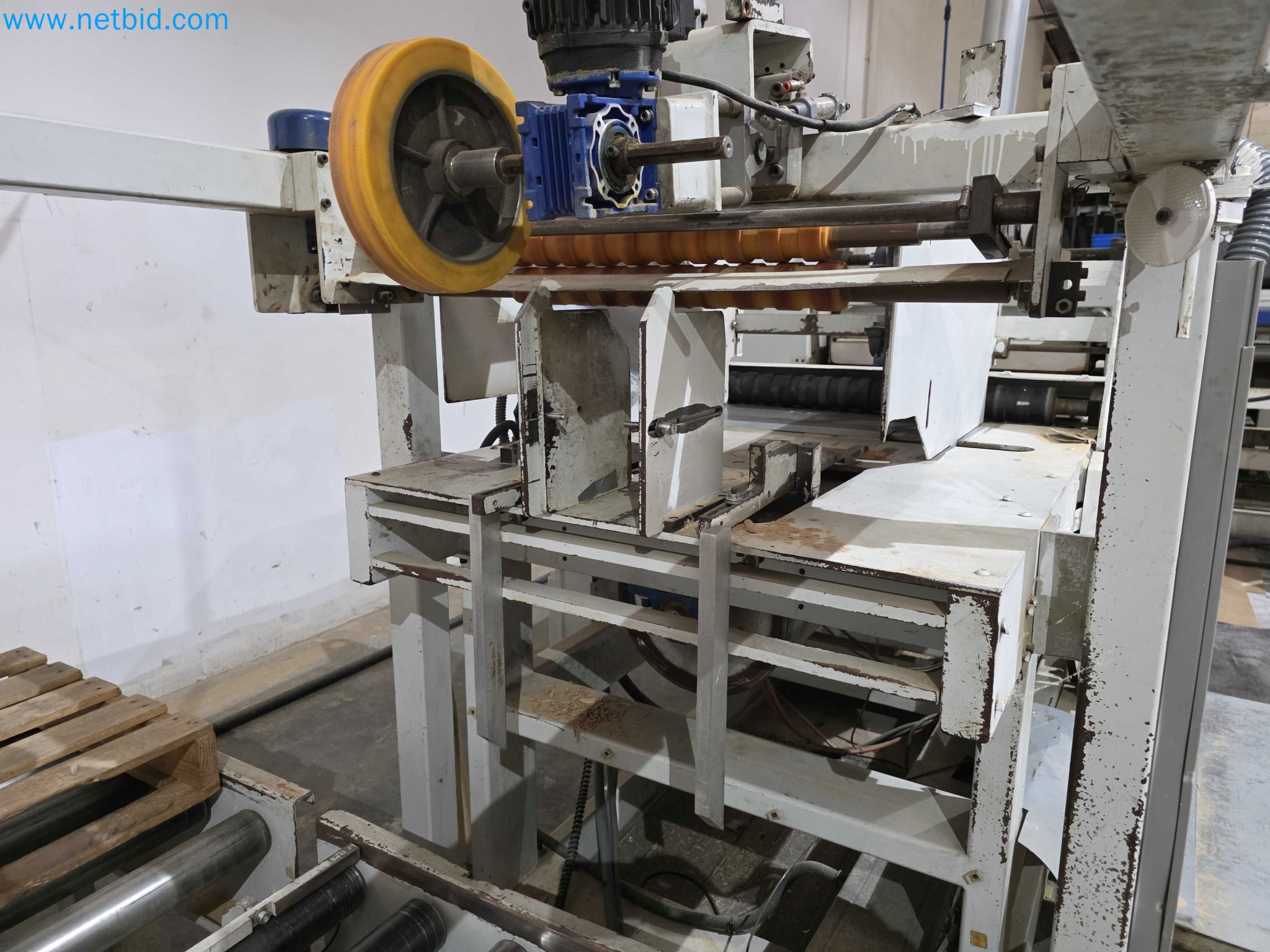 Likvidace podniku - Použité balicí stroje na balení ovoce a zeleniny (výrobní linka MDF)-7